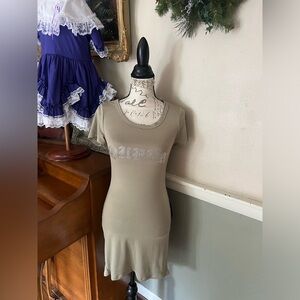 J for Justify Olive Queen Bling
Dress M NWT